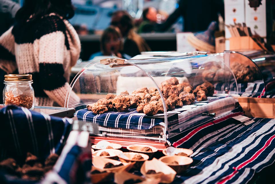 Fiera sarga tartufo bianco